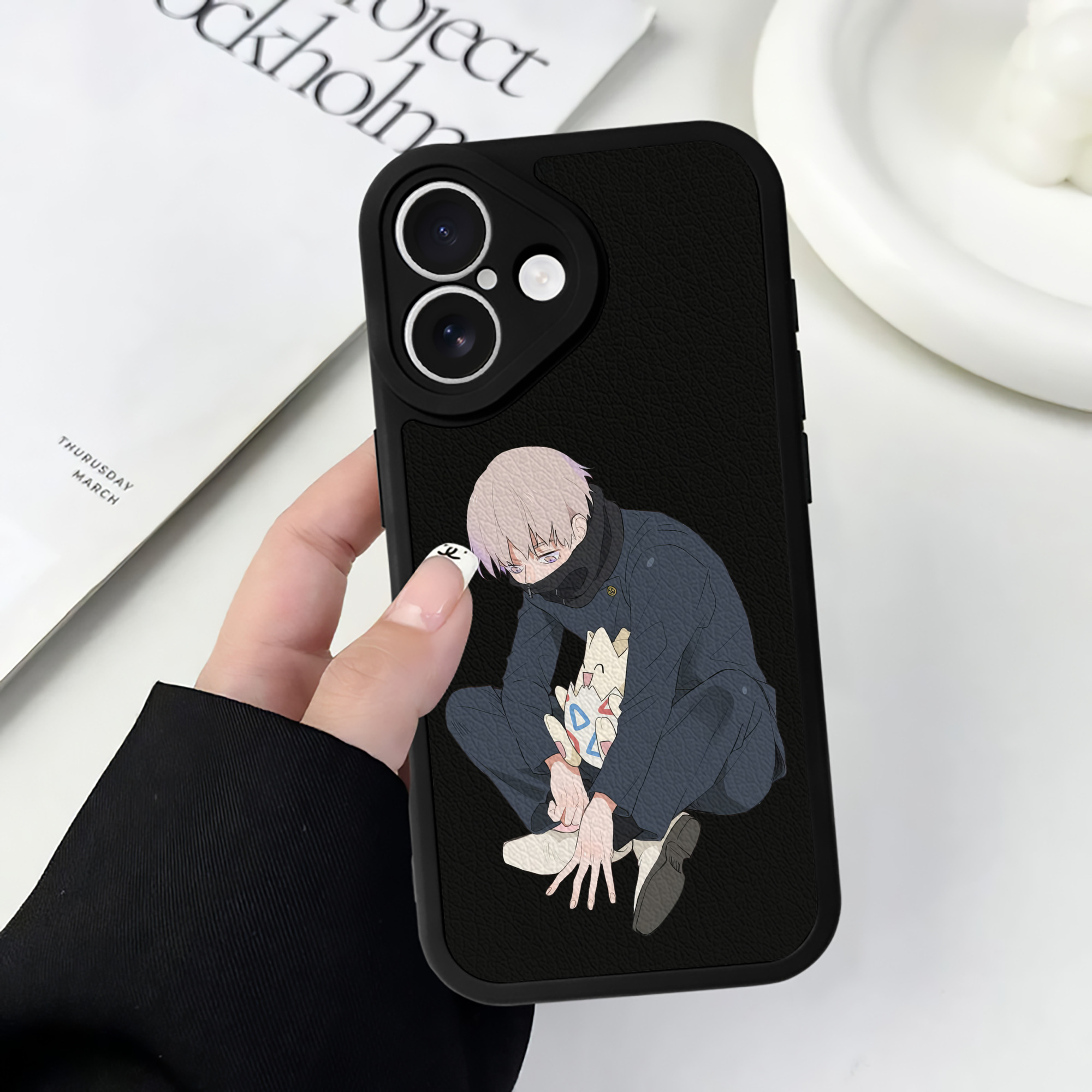 （画像用） 呪術廻戦 Jujutsu Kaisen 【iPhone 16シリーズ対応】シリコンスマホケース（レザー調） 材質：シリコン